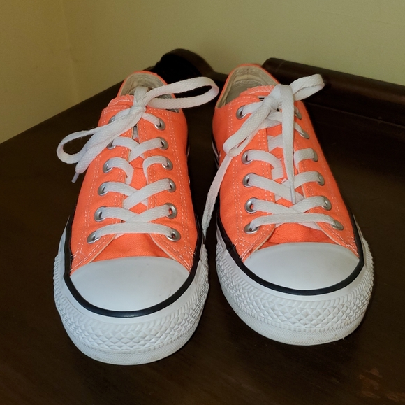 Converse Neon Orange Sneakers Shoes Sz 9 - Picture 1 of 7